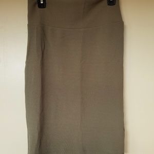 LuLaRoe Cassie, light olive green NWOT